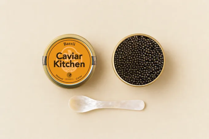 Baerii caviar tin and roe